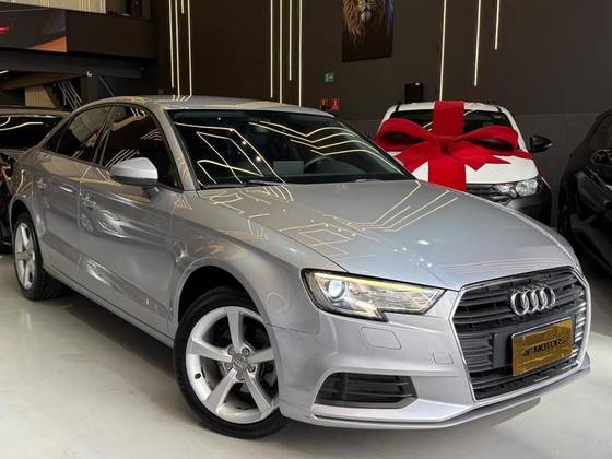 AUDI A3 1.4 TFSI SEDAN AMBIENTE 16V FLEX 4P TIPTRONIC AUDI A3 1.4 TFSI SEDAN AMBIENTE 16V FLEX 4P TIPTRONIC